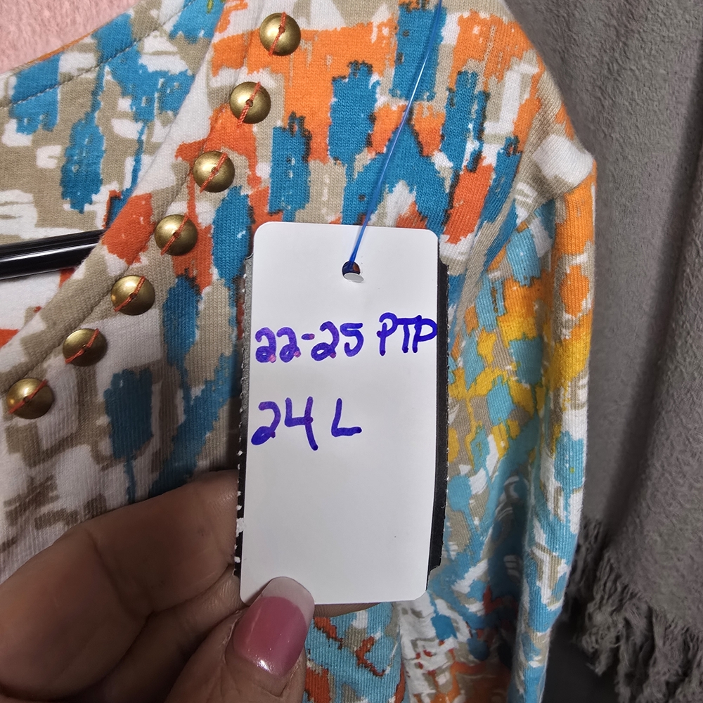 SOLD 🔥2for$20 - Ruby Rd. Multicolor Geometric Blouse - Picture 6 of 6
